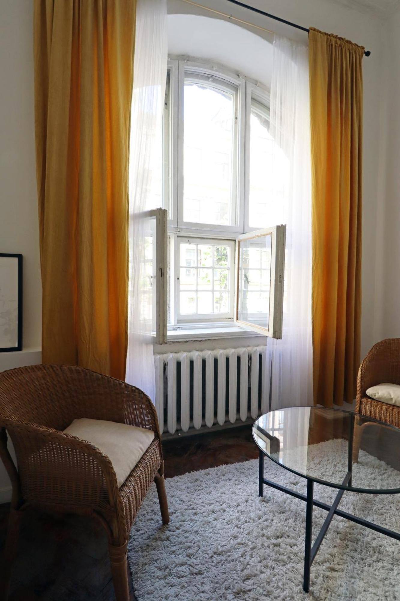 Spacious 3 In Art Nouveau District Рига