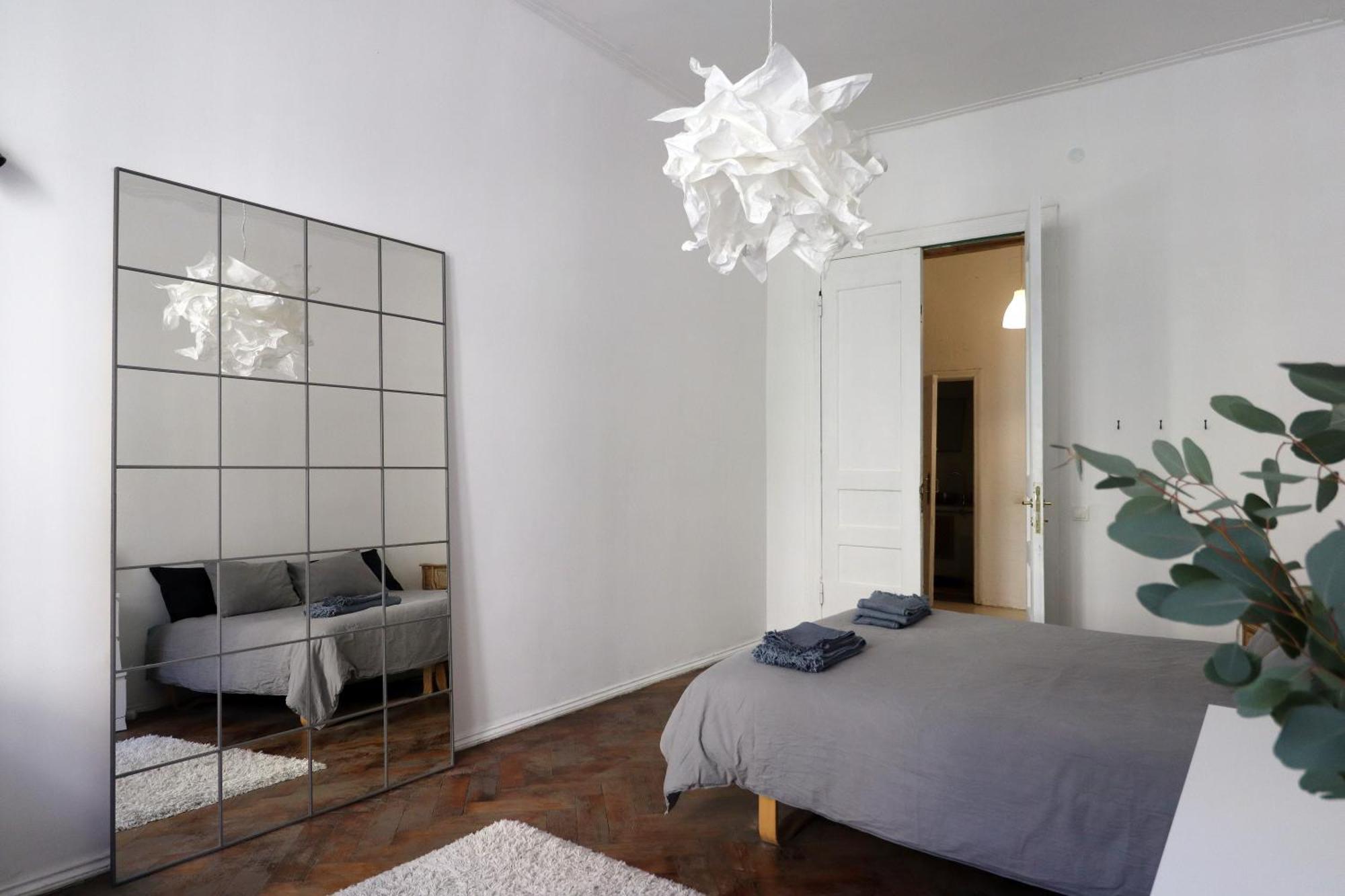 Spacious 3 In Art Nouveau District Апартамент Рига